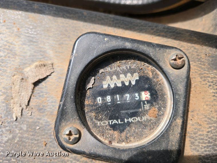 image for item EN8922 1988 Fiat-Allis FR10B wheel loader