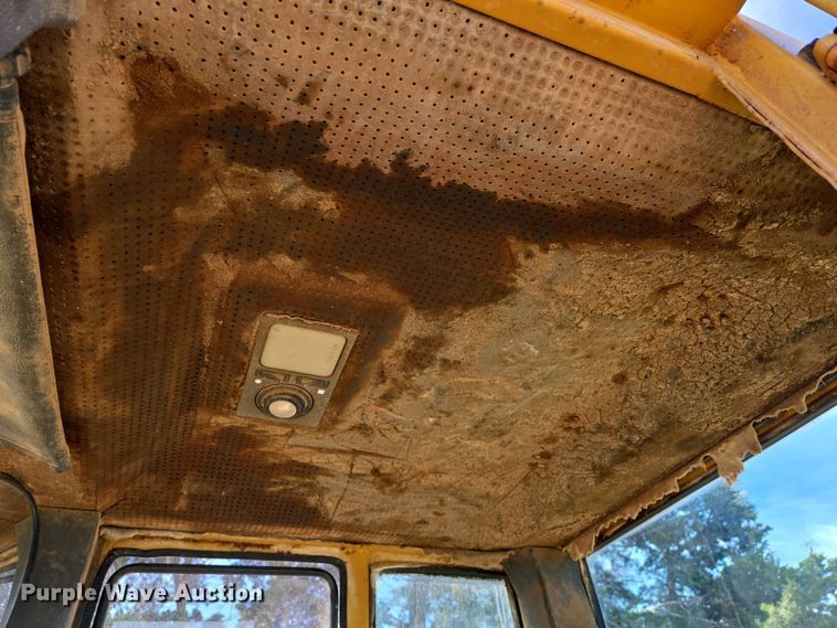 image for item EN8922 1988 Fiat-Allis FR10B wheel loader