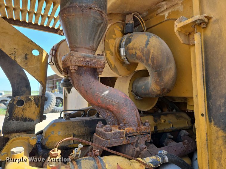 image for item EN8922 1988 Fiat-Allis FR10B wheel loader