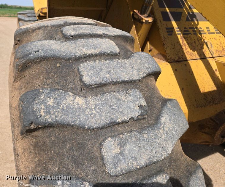 image for item EN8922 1988 Fiat-Allis FR10B wheel loader