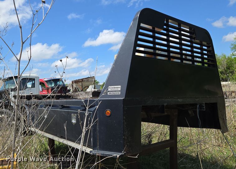 image for item EN8943 J&I flatbed