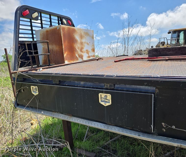 image for item EN8943 J&I flatbed