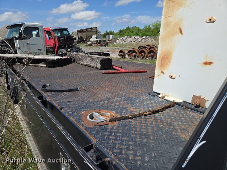 image for item EN8943 J&I flatbed