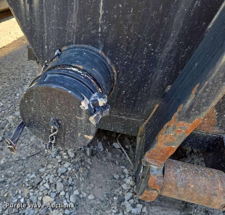 image for item EN8946 Custom Manufacturing dewatering roll-off container