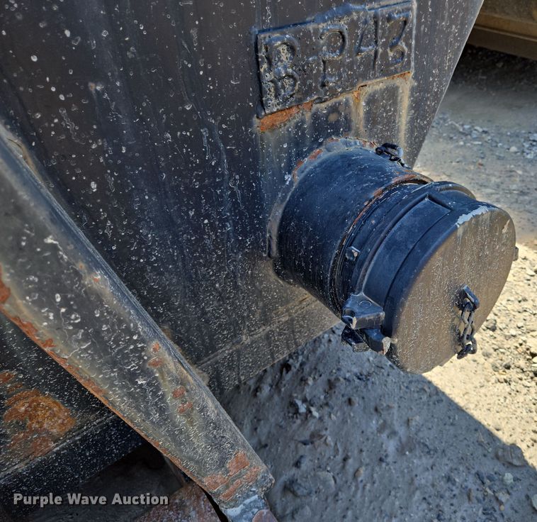 image for item EN8946 Custom Manufacturing dewatering roll-off container