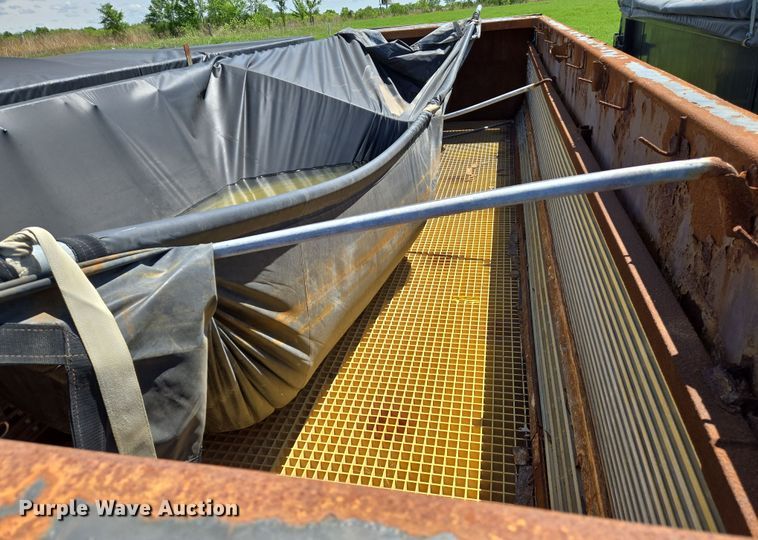 image for item EN8947 Custom Manufacturing  dewatering roll-off container