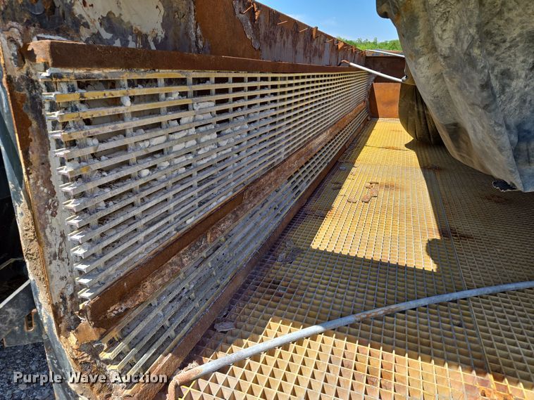 image for item EN8947 Custom Manufacturing  dewatering roll-off container