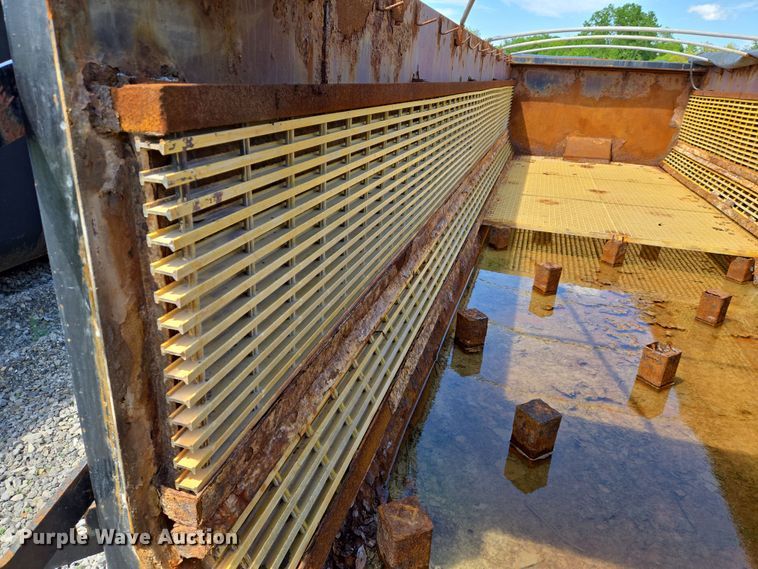 image for item EN8952 Custom Manufacturing dewatering roll-off container