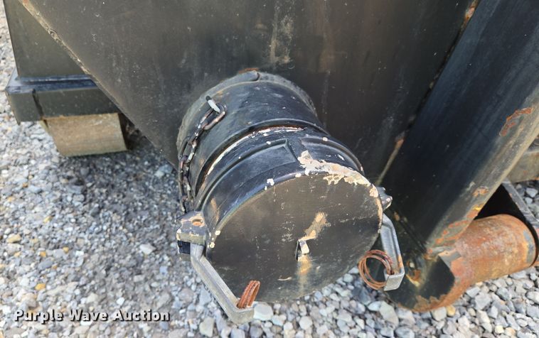 image for item EN8953 Custom Manufacturing dewatering roll-off container