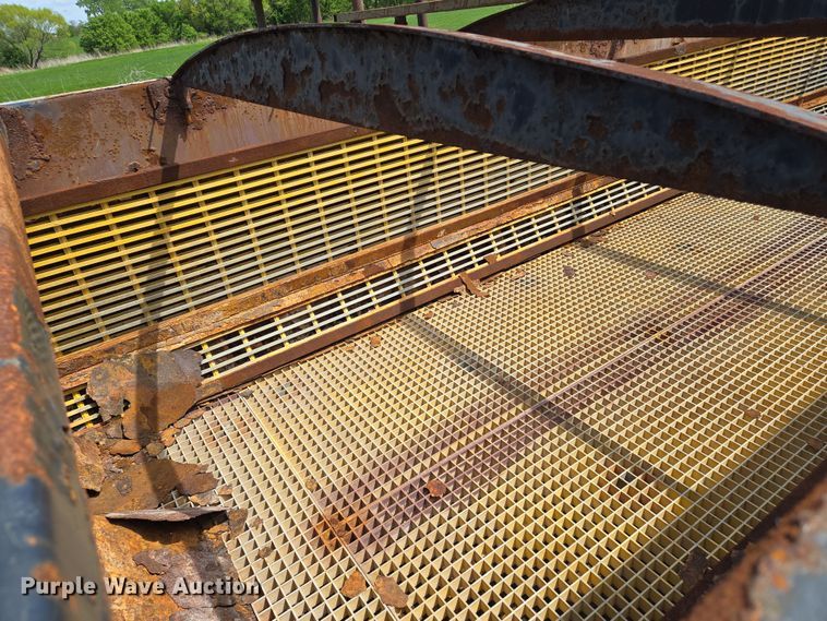 image for item EN8955 Custom Manufacturing dewatering roll-off container