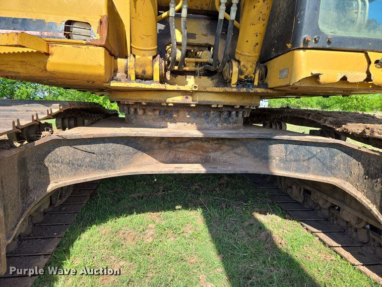 image for item EN8956 2001 Caterpillar 325B L excavator