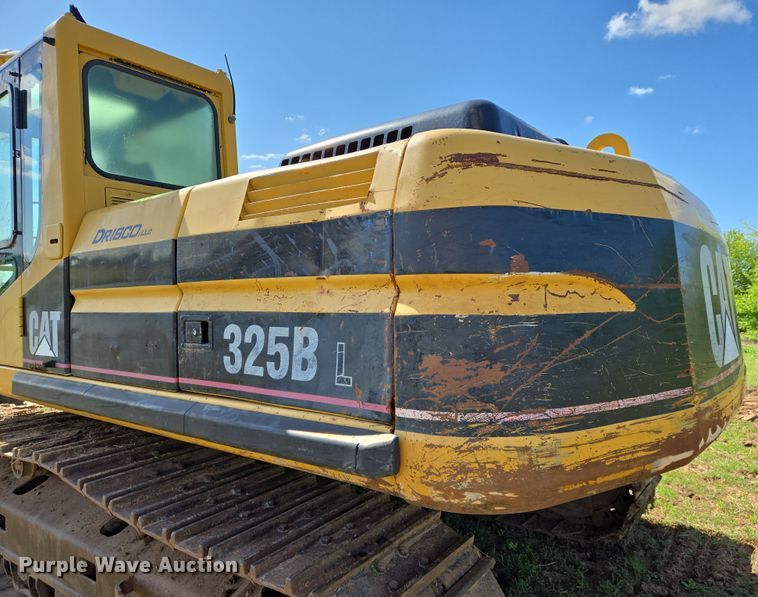 image for item EN8956 2001 Caterpillar 325B L excavator