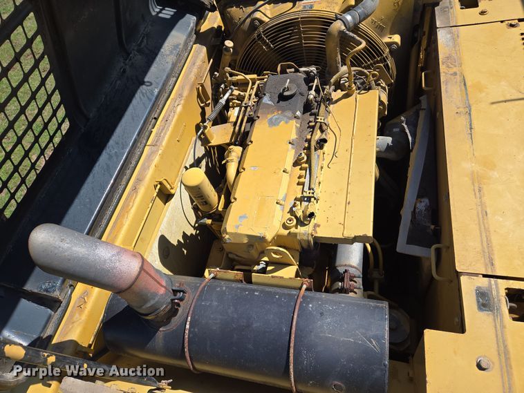 image for item EN8956 2001 Caterpillar 325B L excavator