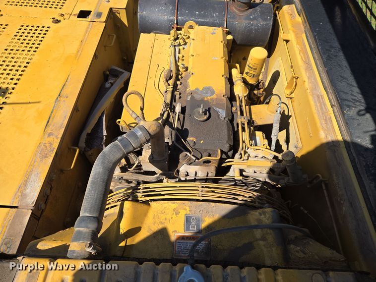 image for item EN8956 2001 Caterpillar 325B L excavator