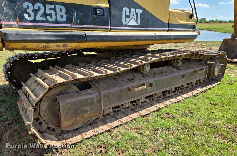 image for item EN8956 2001 Caterpillar 325B L excavator