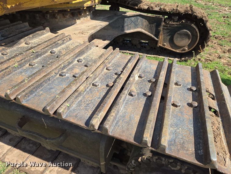 image for item EN8956 2001 Caterpillar 325B L excavator