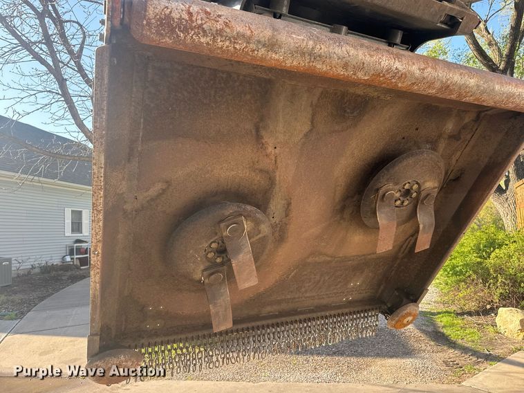 image for item EQ1340 2018 Bobcat 72 skid steer rotary mower