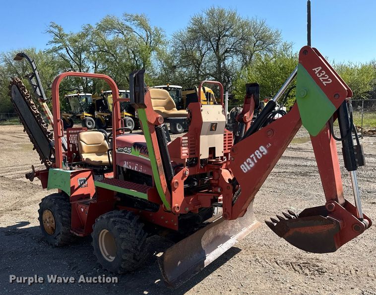 image for item EQ1371 2010 Ditch Witch RT45 trencher