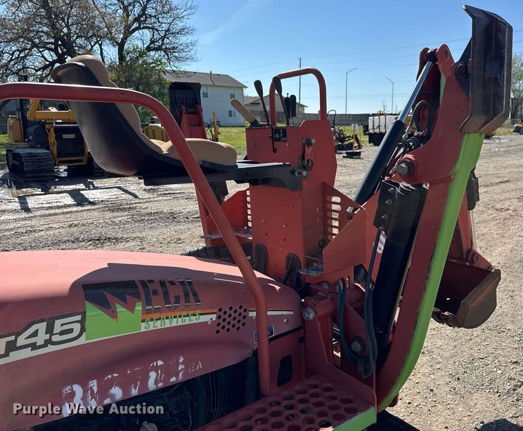 image for item EQ1371 2010 Ditch Witch RT45 trencher