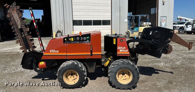 image for item EQ1372 1998 Ditch Witch 410SX trencher