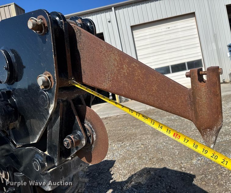 image for item EQ1372 1998 Ditch Witch 410SX trencher