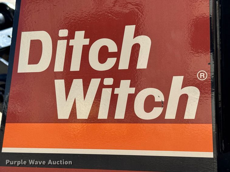 image for item EQ1372 1998 Ditch Witch 410SX trencher