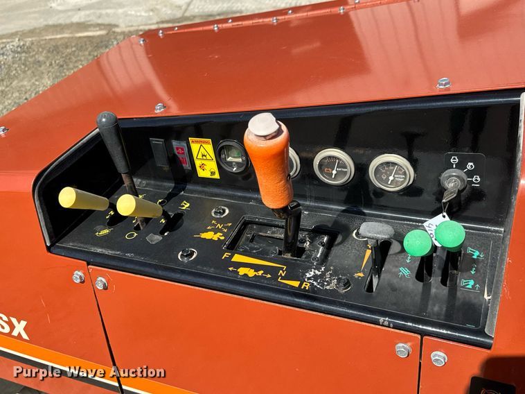 image for item EQ1372 1998 Ditch Witch 410SX trencher