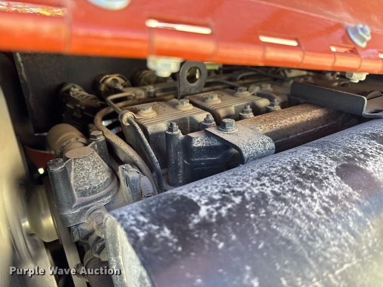 image for item EQ1372 1998 Ditch Witch 410SX trencher