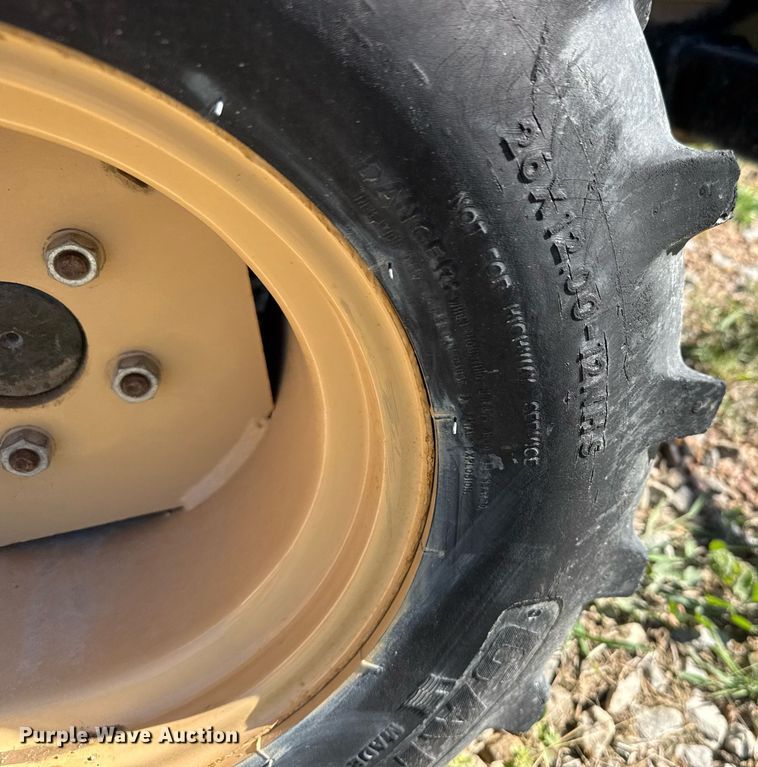 image for item EQ1372 1998 Ditch Witch 410SX trencher