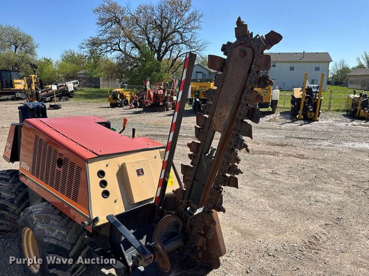 image for item EQ1372 1998 Ditch Witch 410SX trencher