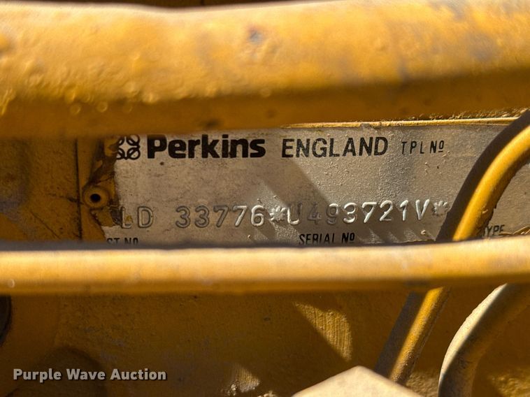 image for item EQ1373 1992 Vermeer 1250BC wood chipper