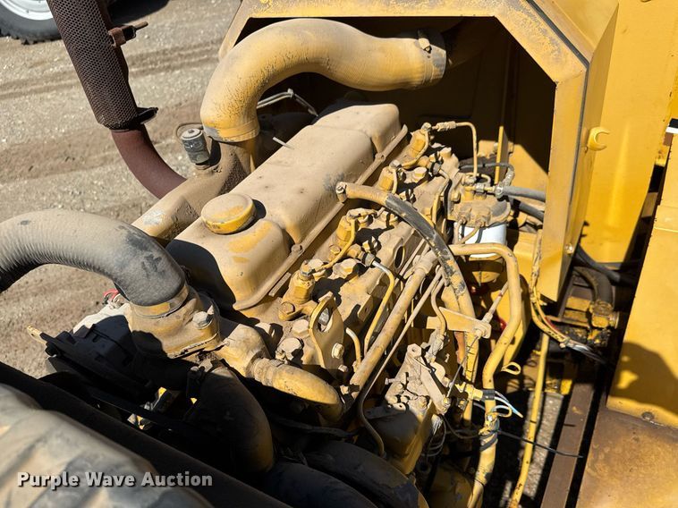 image for item EQ1373 1992 Vermeer 1250BC wood chipper