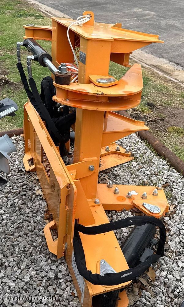 image for item EQ1414 2023 Great Bear 003-043-12-001A skid steer tree shear