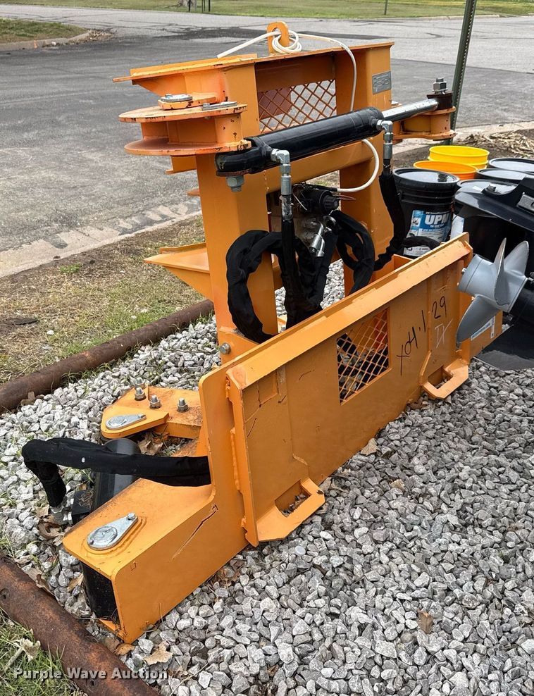 image for item EQ1414 2023 Great Bear 003-043-12-001A skid steer tree shear