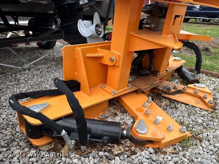 image for item EQ1414 2023 Great Bear 003-043-12-001A skid steer tree shear