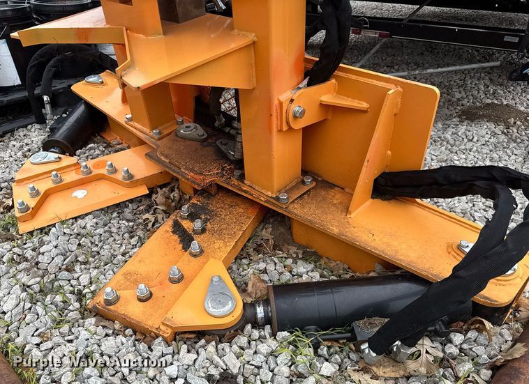 image for item EQ1414 2023 Great Bear 003-043-12-001A skid steer tree shear