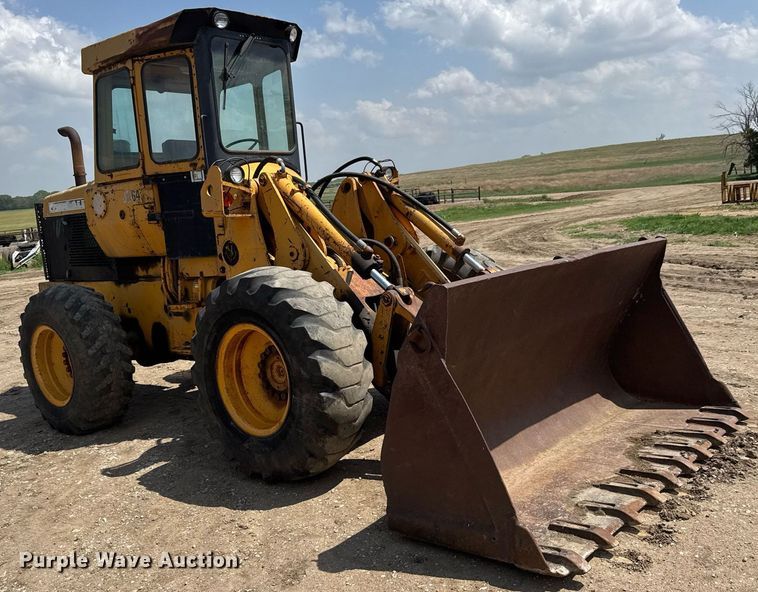 image for item EQ1424 1969 John Deere 646A wheel loader