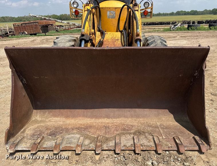 image for item EQ1424 1969 John Deere 646A wheel loader