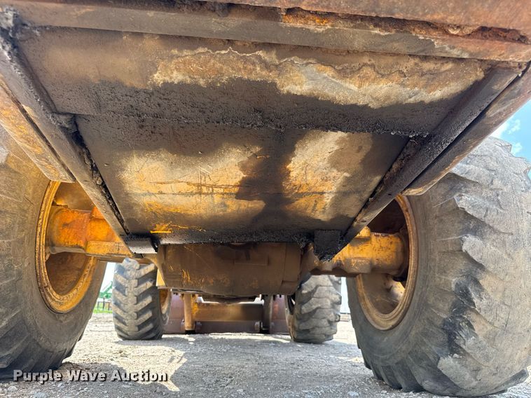 image for item EQ1424 1969 John Deere 646A wheel loader