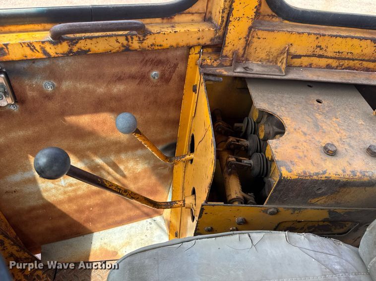 image for item EQ1424 1969 John Deere 646A wheel loader