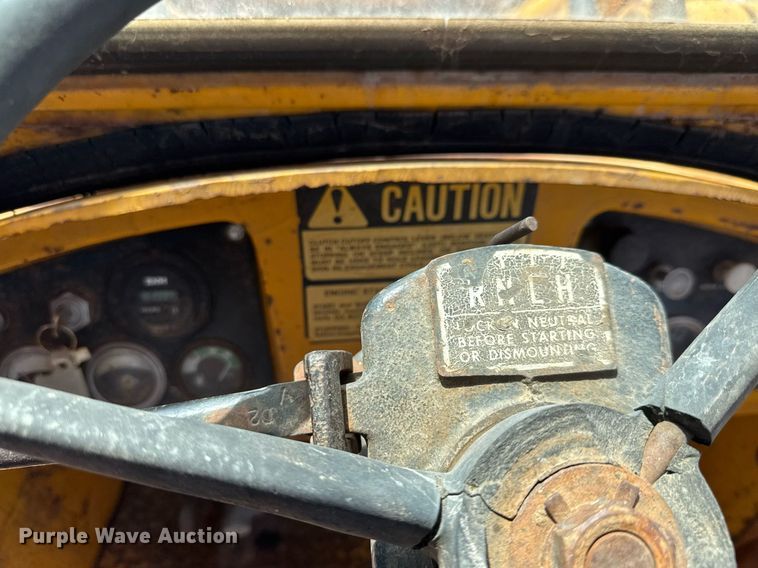 image for item EQ1424 1969 John Deere 646A wheel loader