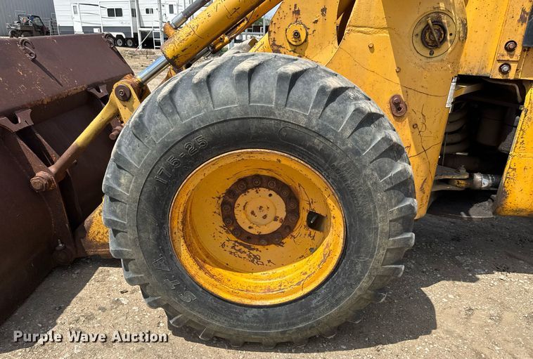 image for item EQ1424 1969 John Deere 646A wheel loader