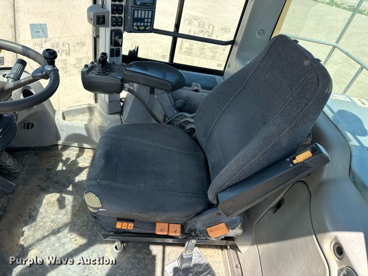 image for item EQ4649 2012 Volvo L220G wheel loader