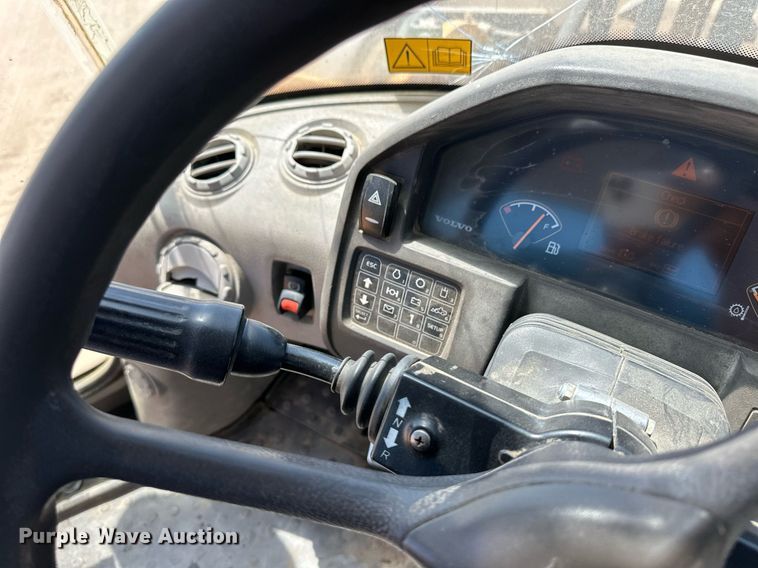 image for item EQ4649 2012 Volvo L220G wheel loader