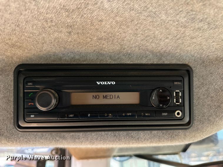 image for item EQ4650 2017 Volvo L180H wheel loader