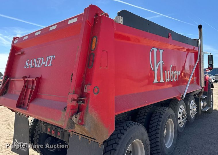 image for item EQ4652 2013 International WorkStar 7600 dump truck