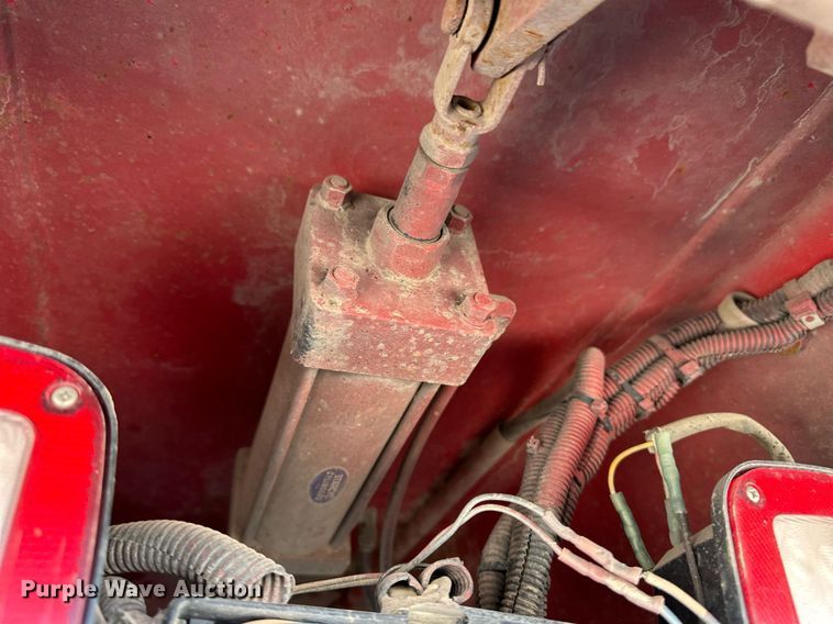 image for item EQ4652 2013 International WorkStar 7600 dump truck