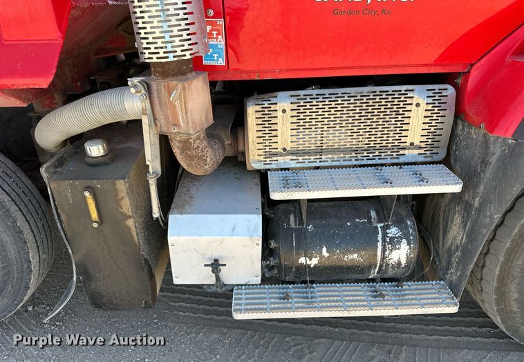 image for item EQ4652 2013 International WorkStar 7600 dump truck