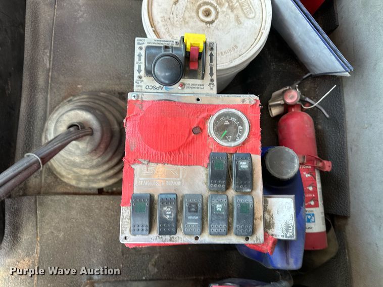 image for item EQ4652 2013 International WorkStar 7600 dump truck