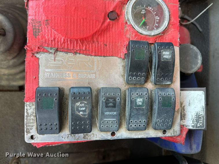 image for item EQ4652 2013 International WorkStar 7600 dump truck